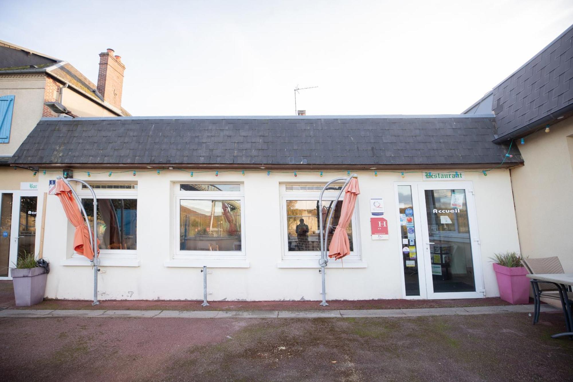 Hotel Restaurant Des 4 Ecluses Gaillon 외부 사진
